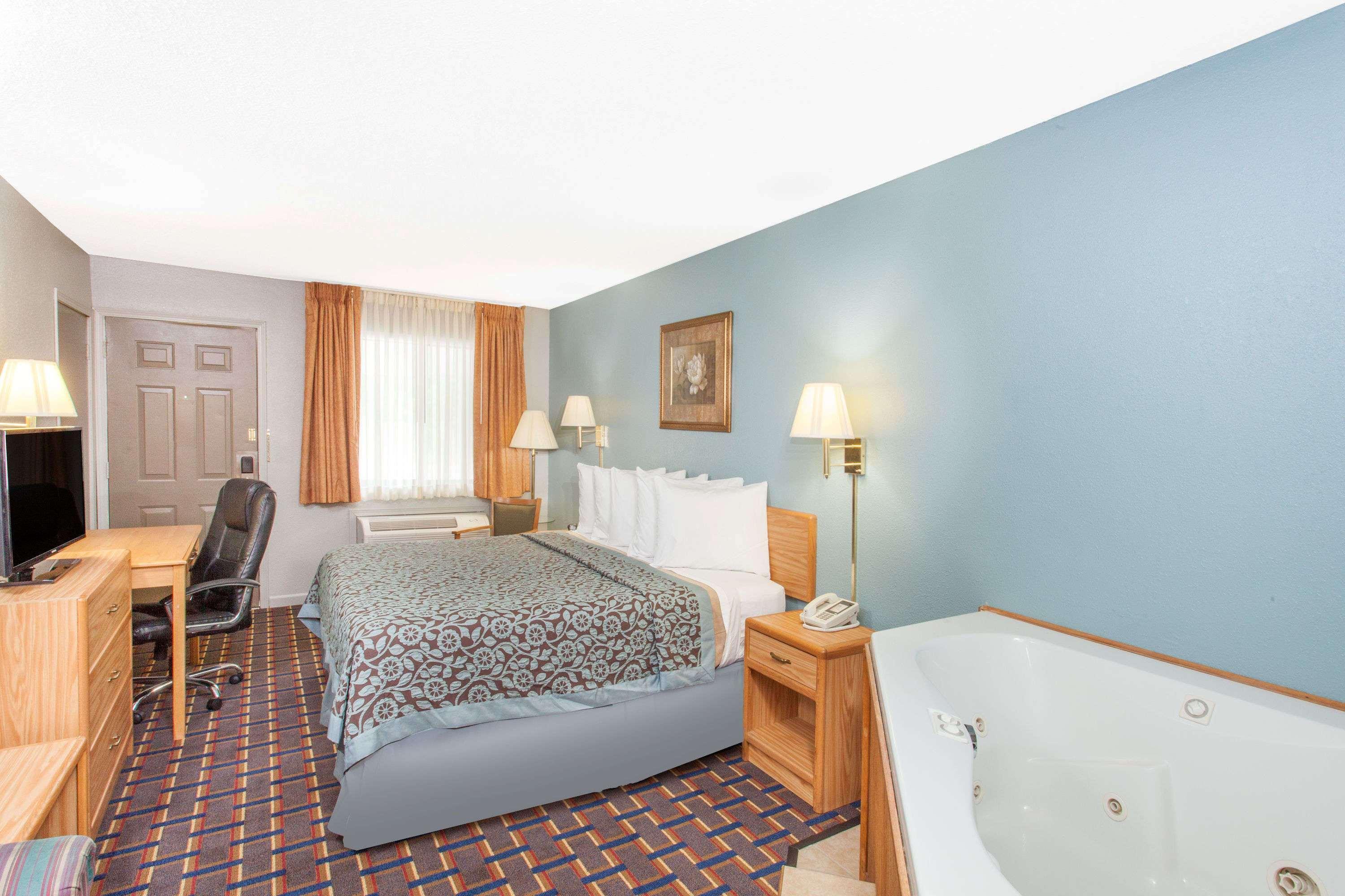 Days Inn By Wyndham Farmer City Εξωτερικό φωτογραφία